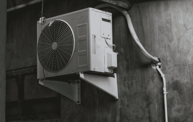 Instalasi AC outdoor oleh profesional, apa yang perlu diketahui?